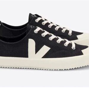 Veja Nova Sneaker - Black Size 7